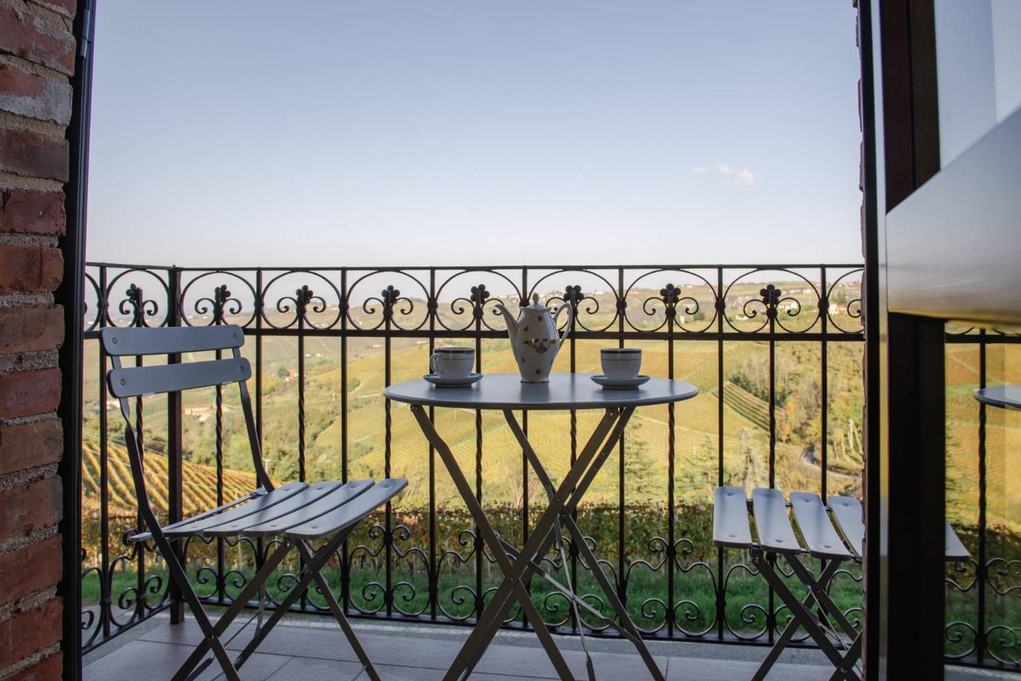 Casa Rubbo - Appartamento In Collina 'Monviso' Альба Екстер'єр фото