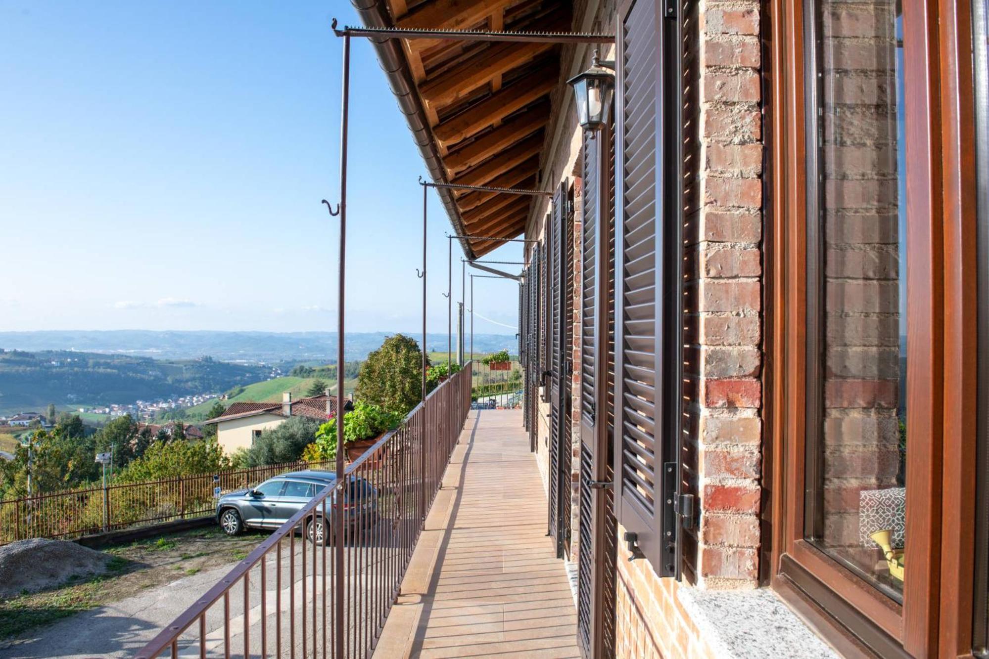 Casa Rubbo - Appartamento In Collina 'Monviso' Альба Екстер'єр фото